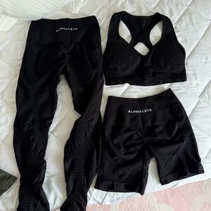 Alphalete Jet Black Workout Set Ensemble